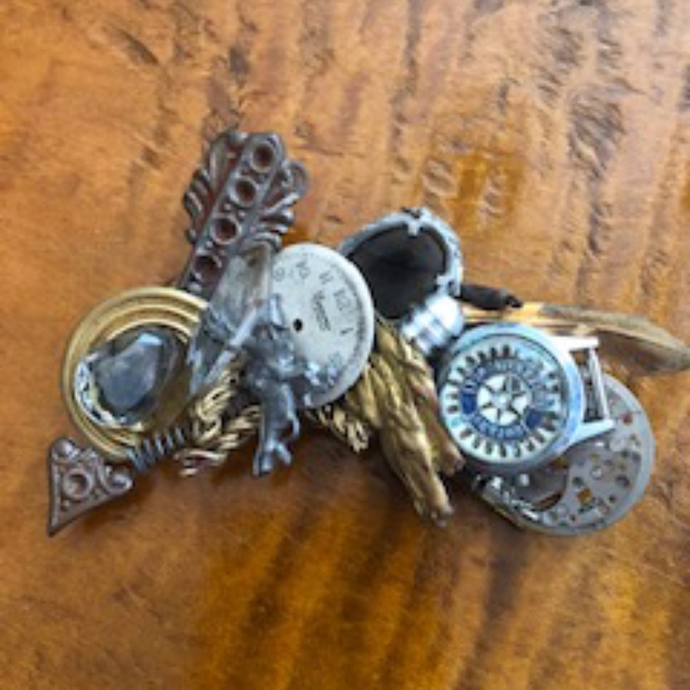 Maximal Art by John Wind brooch